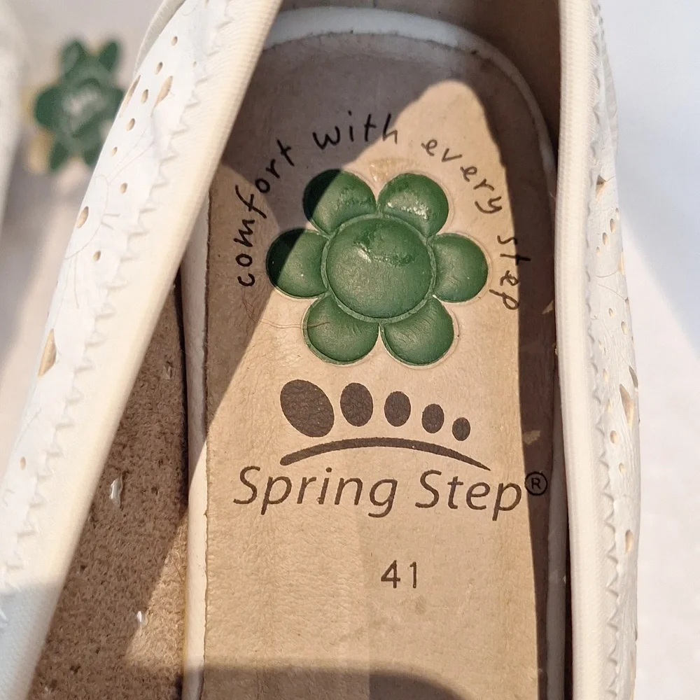 Spring Step White Lazer Cut Peep-Toe Low Heel Size EU 41 US 11 NWOB